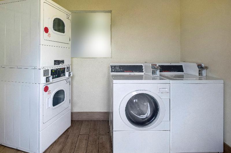 מוטל Red Roof Inn Alexandria, La