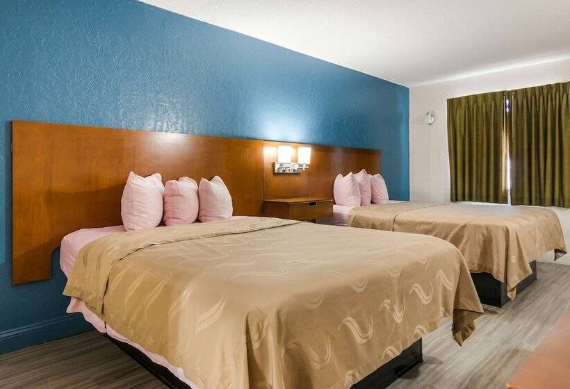 مُتل Rodeway Inn Broken Bowhochatown