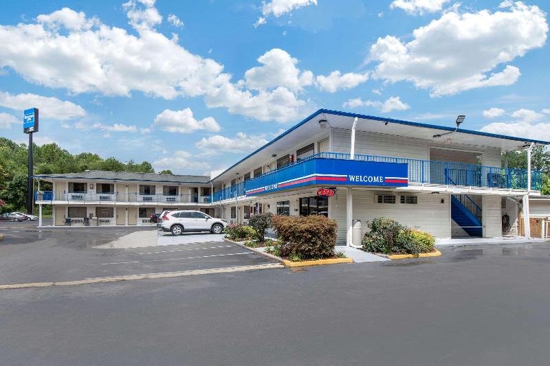 فندق على الطريق Rodeway Inn Winston Salem Route 52
