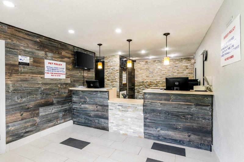 فندق على الطريق Rodeway Inn Winston Salem Route 52