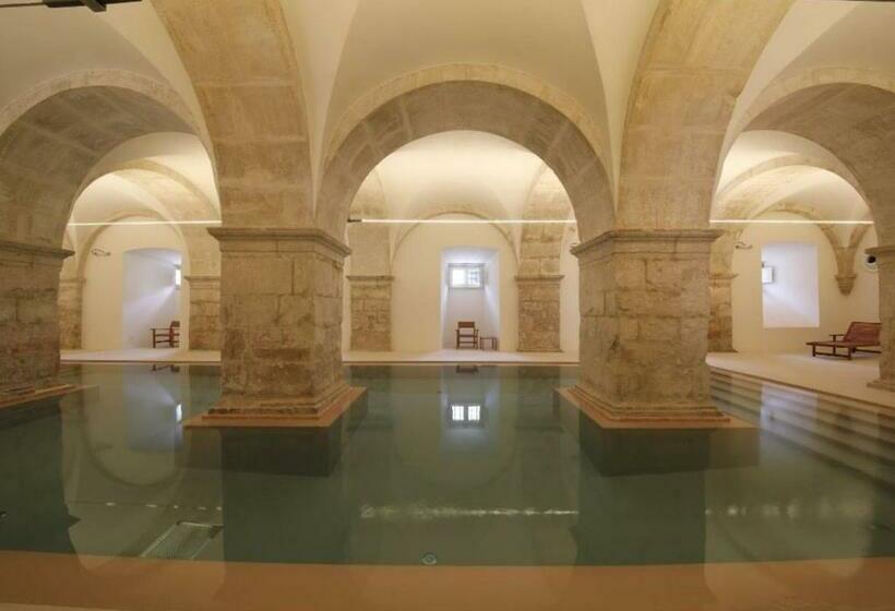 هتل Montebelo Mosteiro de Alcobaça Historic