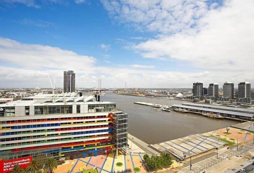 Astra Apartments   Docklands