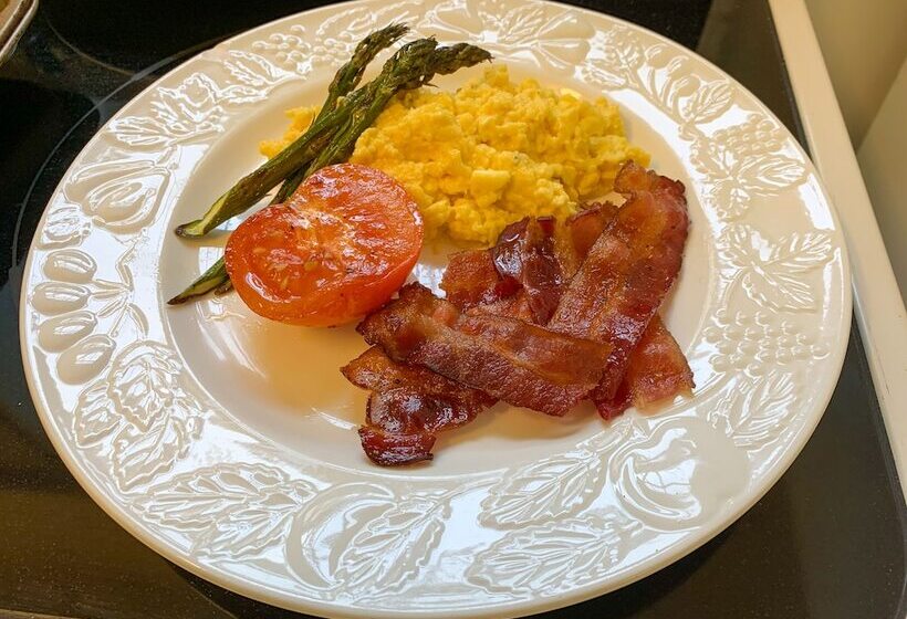 تختخواب و صبحانه Meadows Inn