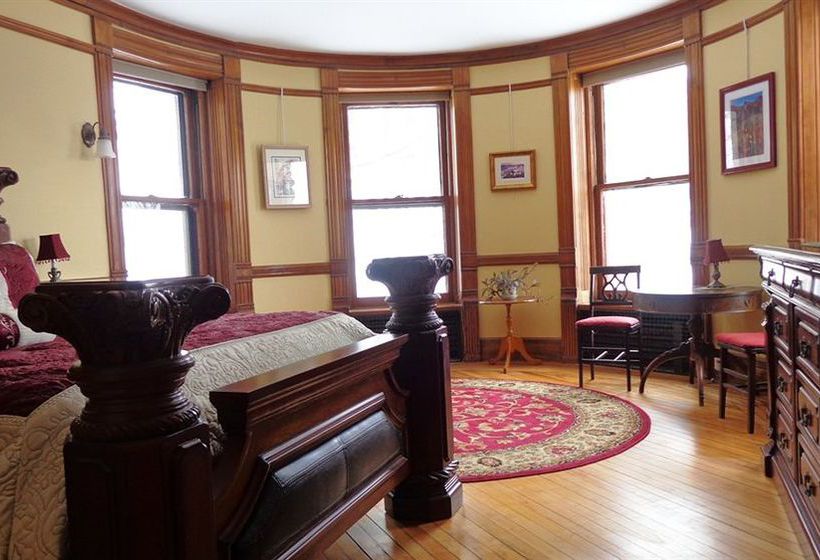 مبيت وإفطار Overlook Mansion