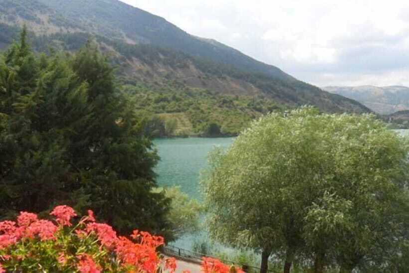 בית מלון כפרי Acquevive