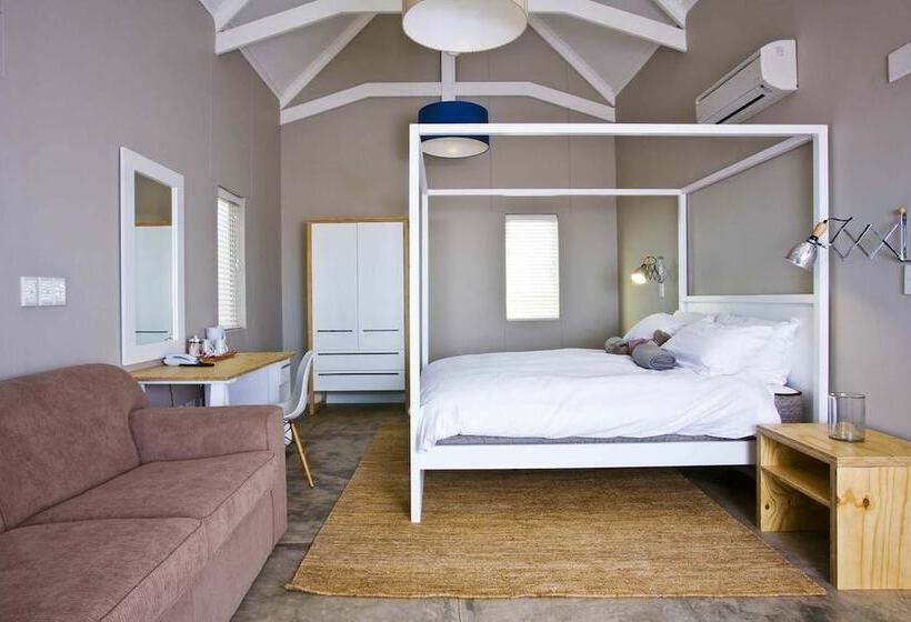 هتل Africa Safari Lodge