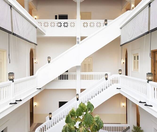 Fotos del hotel American Trade Hotel:  146