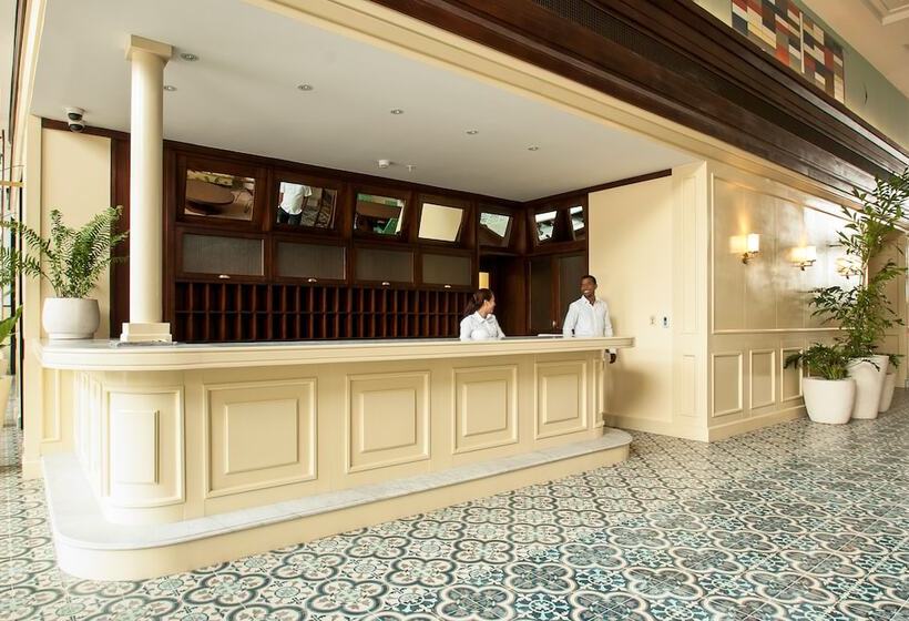 Fotos del hotel American Trade Hotel:  154