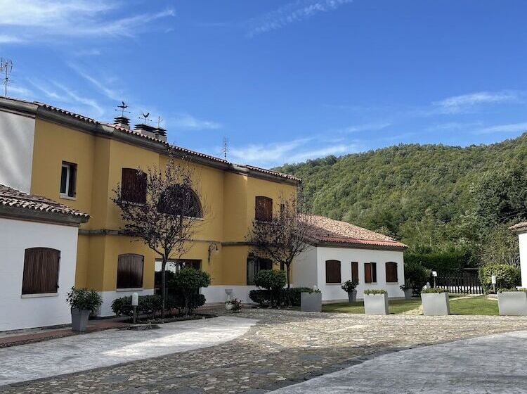 هتل Borgo Villa Maria