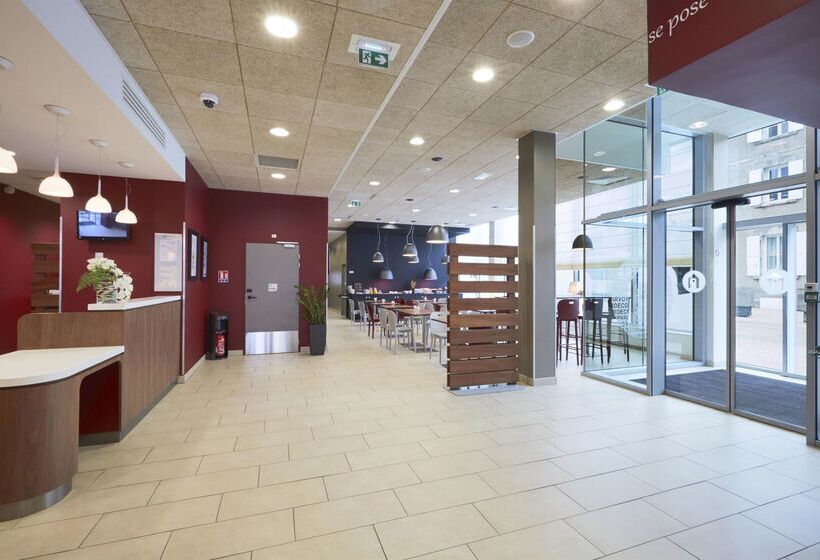 فندق Campanile La Roche Sur Yon Centre Gare