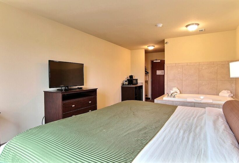 فندق Amerivu Inn And Suites   Crookston