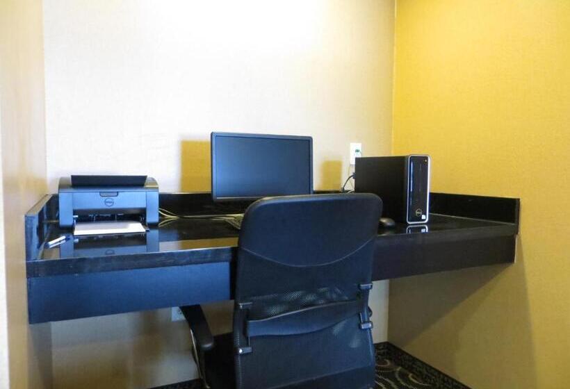 בית מלון כפרי Cobblestone Inn & Suites   Harper