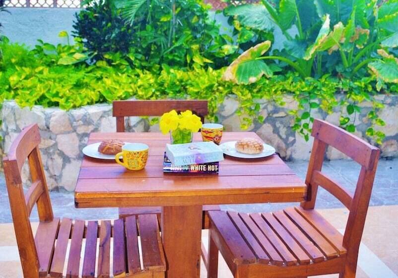 هتل Corales Suites
