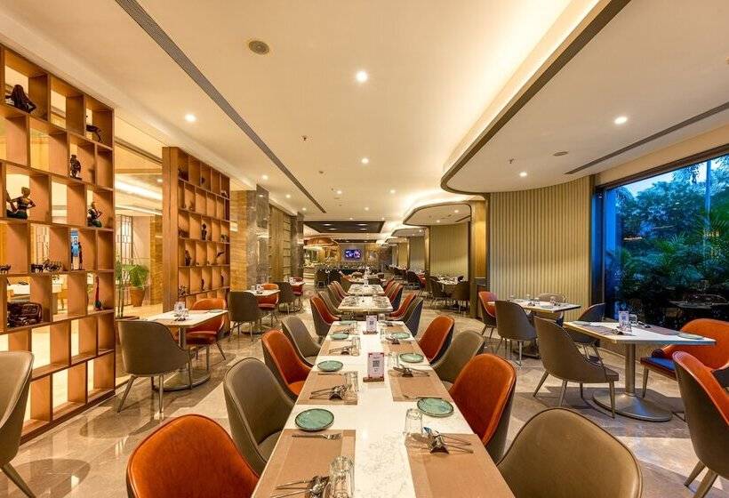 هتل Express Inn The Business Luxury