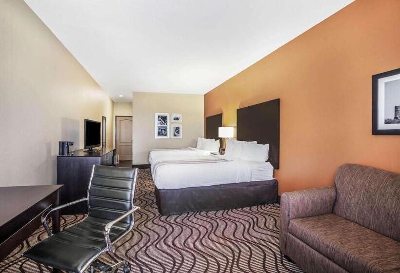 Отель La Quinta By Wyndham Beeville