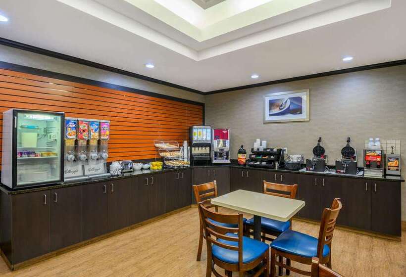 בית מלון כפרי La Quinta Inn & Suites Casino And Bar By Wyndham Glendive