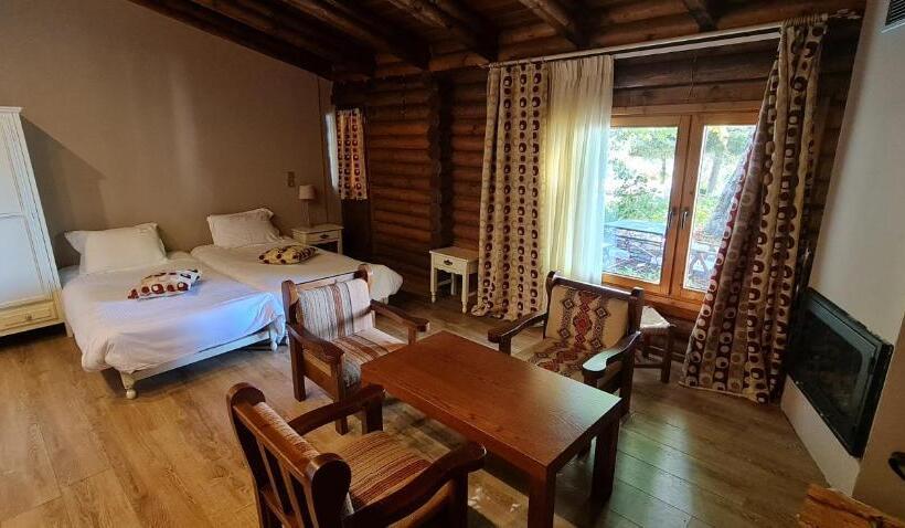 هتل Manthos Mountain Resort & Spa