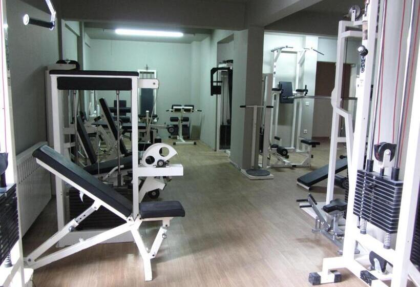 هتل Manthos Mountain Resort & Spa