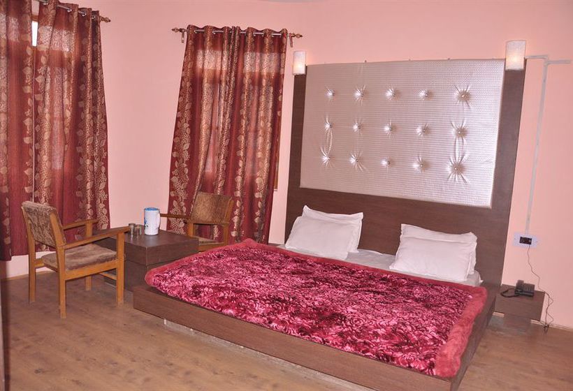 فندق New Prince Inn