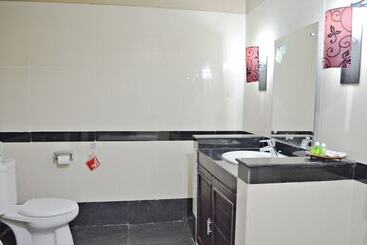 Fotos del hotel Nirmala Hotel & Convention Centre:  17