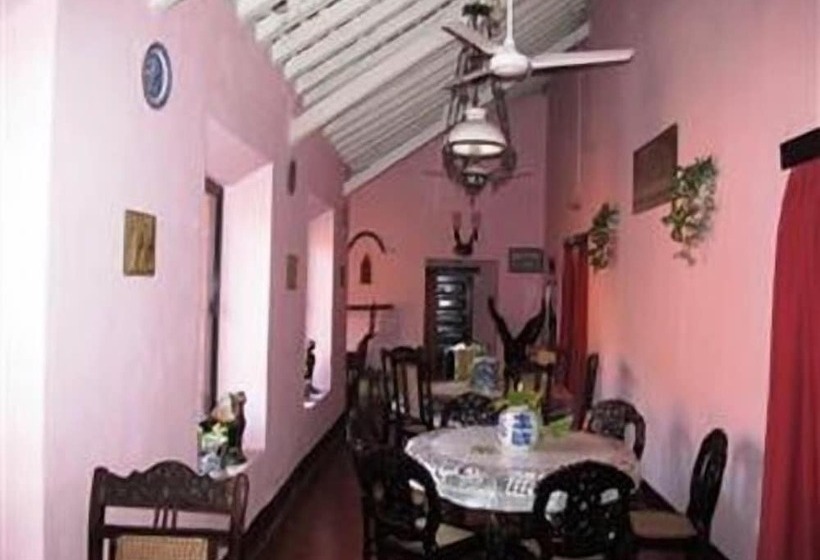 هتل Palacete Rodrigues