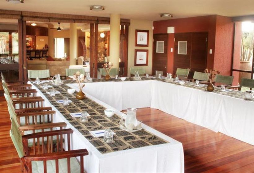 בית מלון כפרי Protea Zebula Lodge