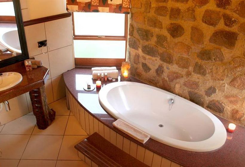 בית מלון כפרי Protea Zebula Lodge