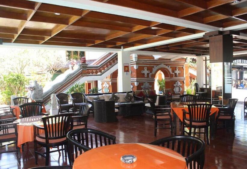 فندق Puri Naga Beachfront Cottages