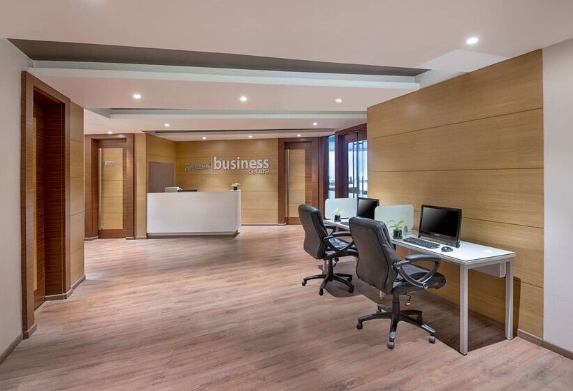 בית מלון כפרי Radisson Salem