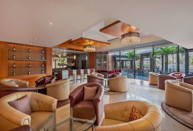 בית מלון כפרי Radisson Salem