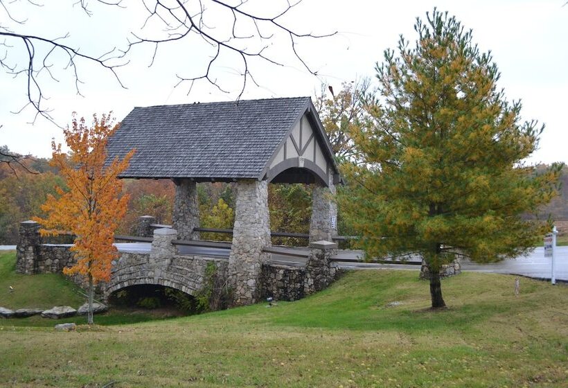 فندق Stonebridge Resort