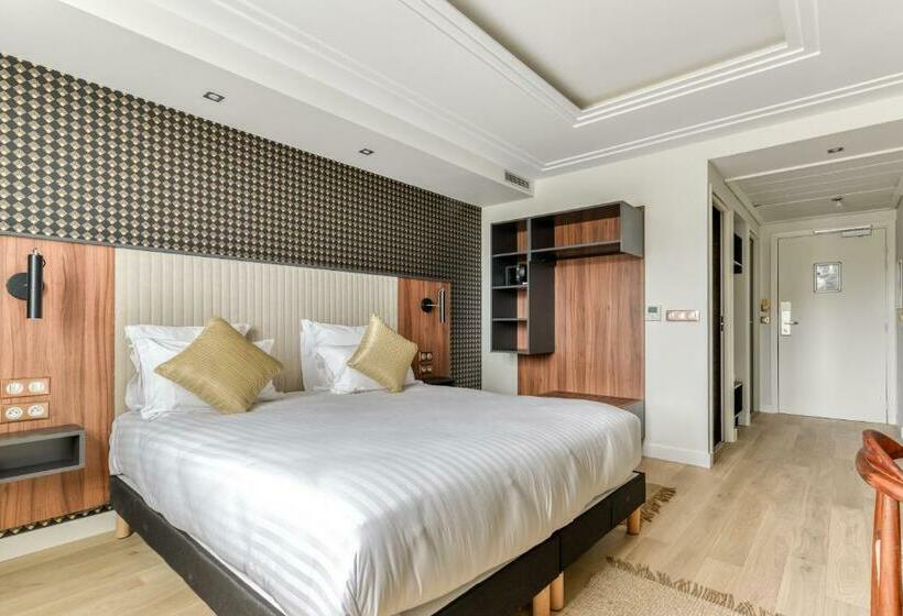 Zenitude Hotel La Valadiere, Ascend Hotel Collection