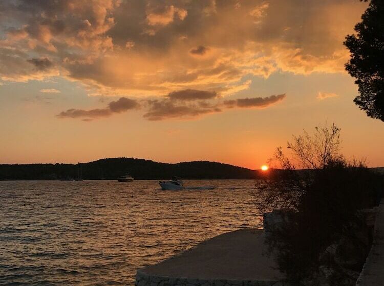 Illyrian Resort