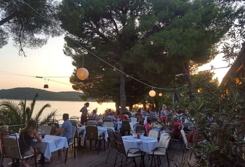 Illyrian Resort