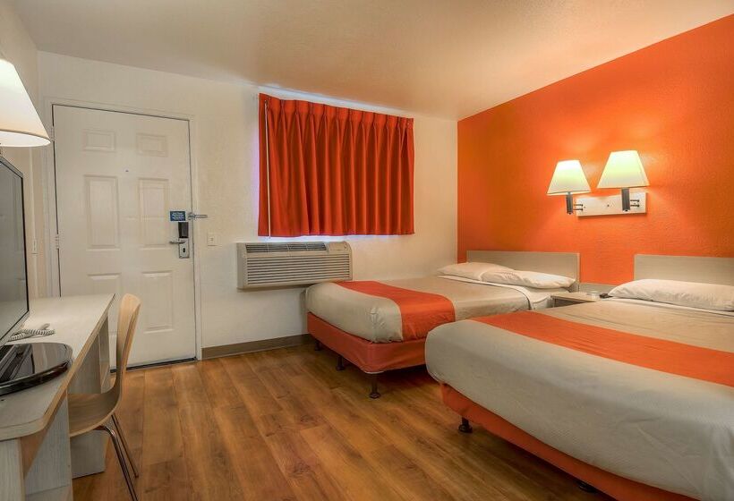 Motel 6 Chino, Ca   Los Angeles Area