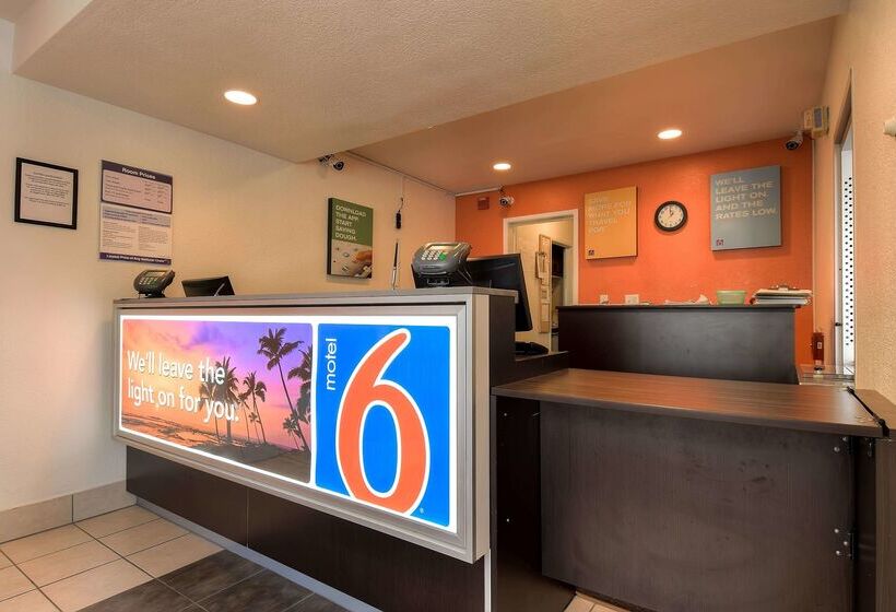 Motel 6 Westminster South   Long Beach