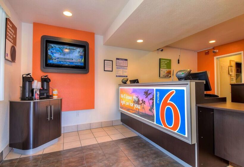 Motel 6 Westminster South   Long Beach