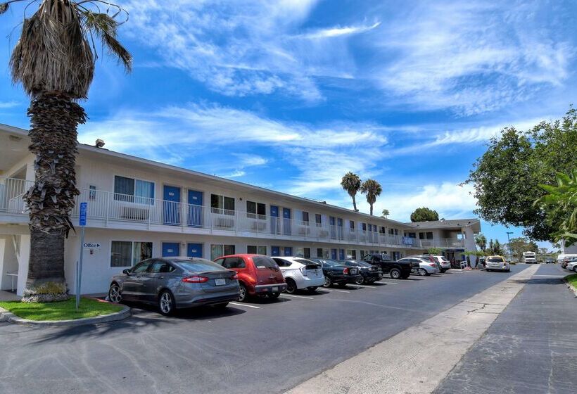 Motel 6 Westminster South   Long Beach