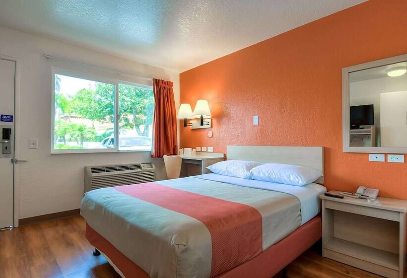 Motel 6 Westminster, Ca   South   Long Beach Area