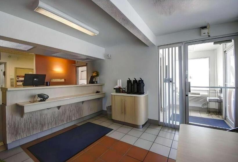 مُتل Park Inn By Radisson, Salt Lake City Downtown