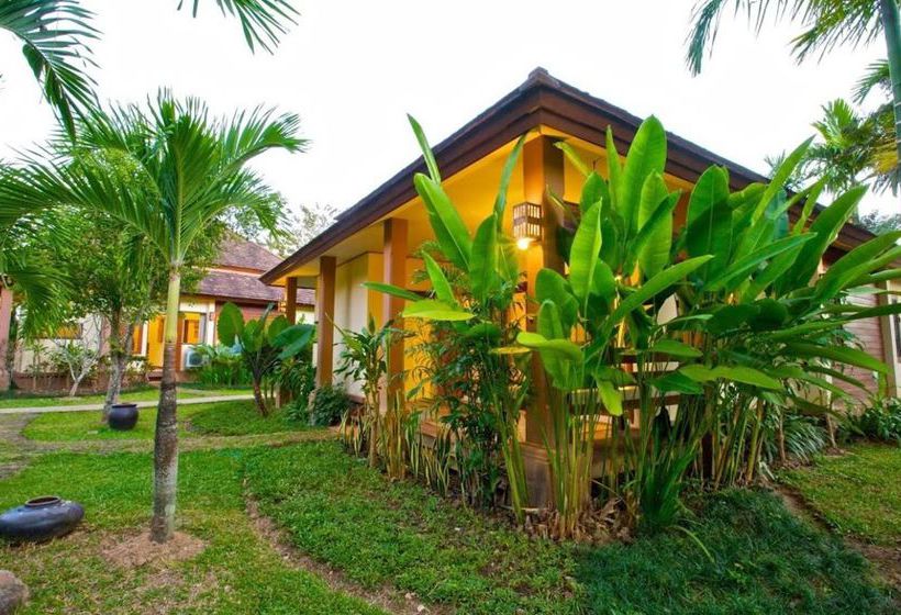 استراحتگاه Palm Spa Village