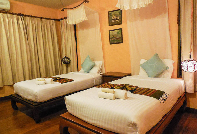 استراحتگاه Palm Spa Village