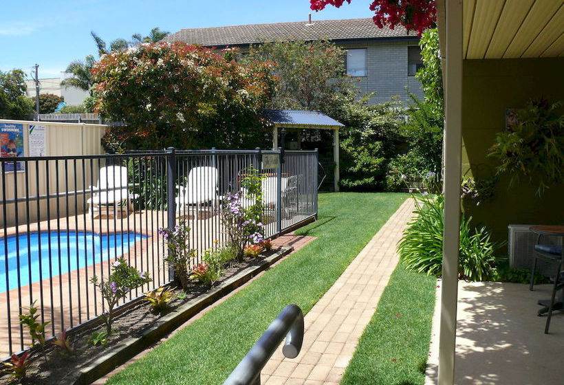 Sandpiper Holiday Units. Merimbula