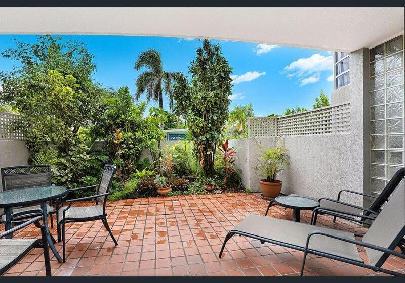 Sundeck Gardens
