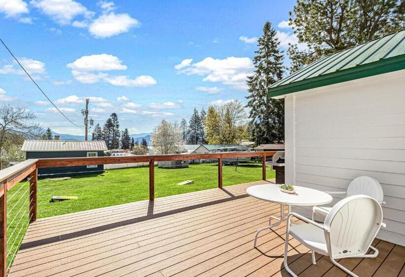 Отель Bayview Tiny Cabin