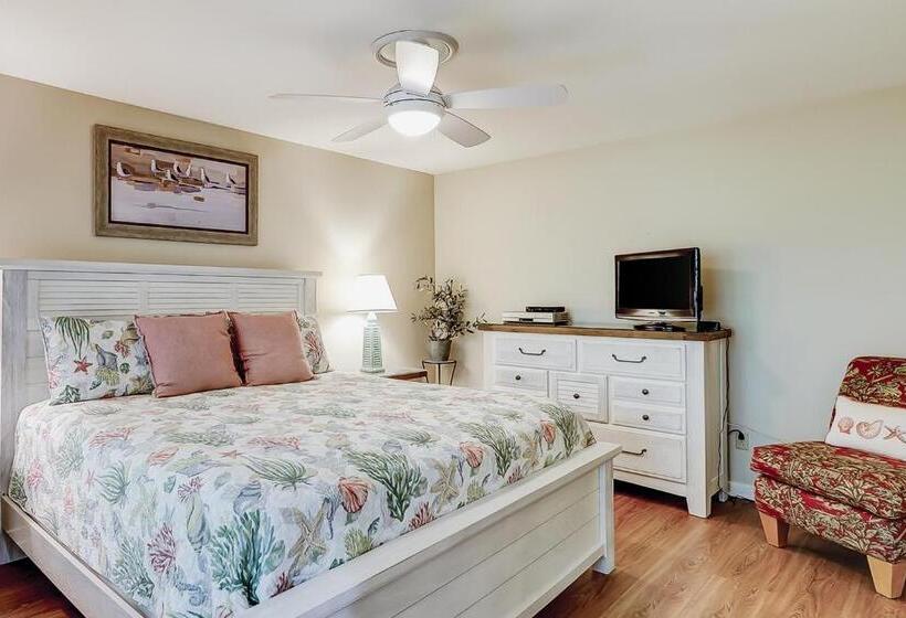 هتل Beach Lagoon Villa 309