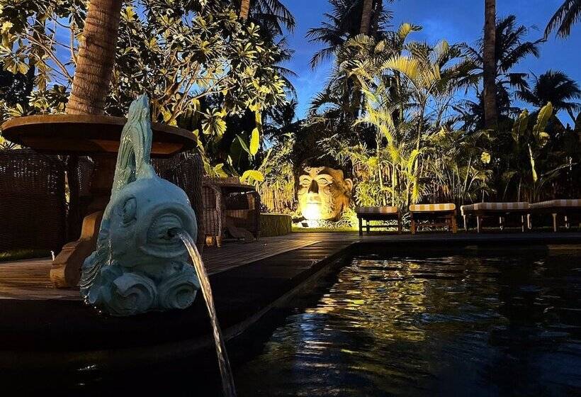 호텔 Louka Beach Bali