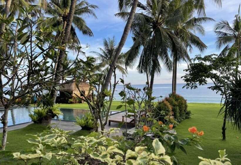 Отель Louka Beach Bali
