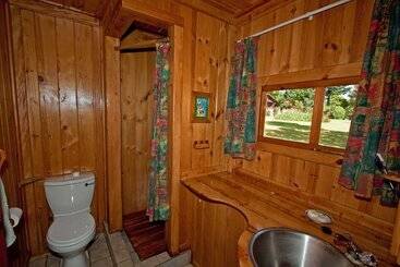 هتل Rainbow Lodge