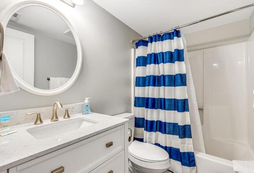 هتل Sea Colony  8901 Timberlake